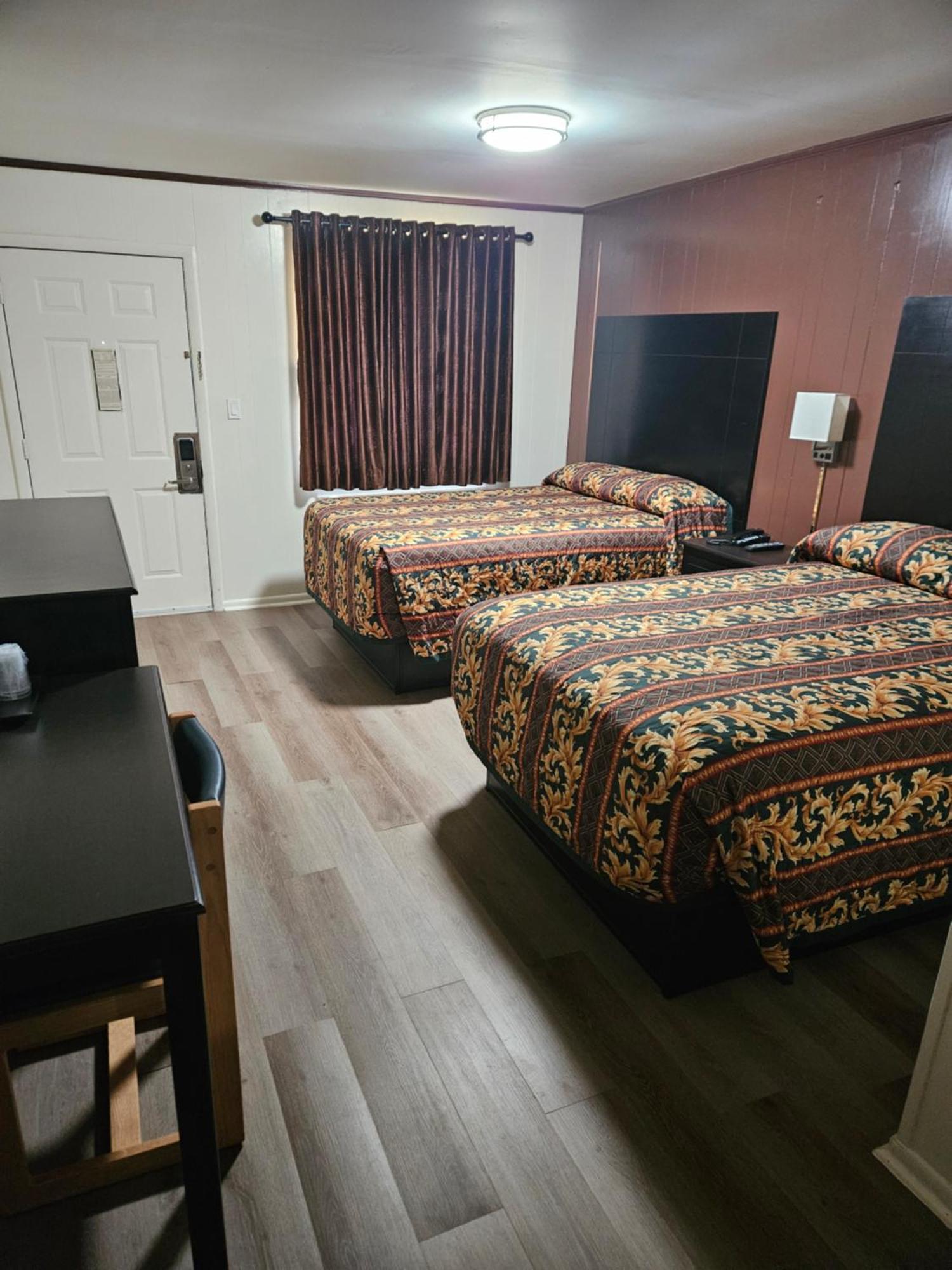 Traveler'S Inn Roanoke Екстер'єр фото