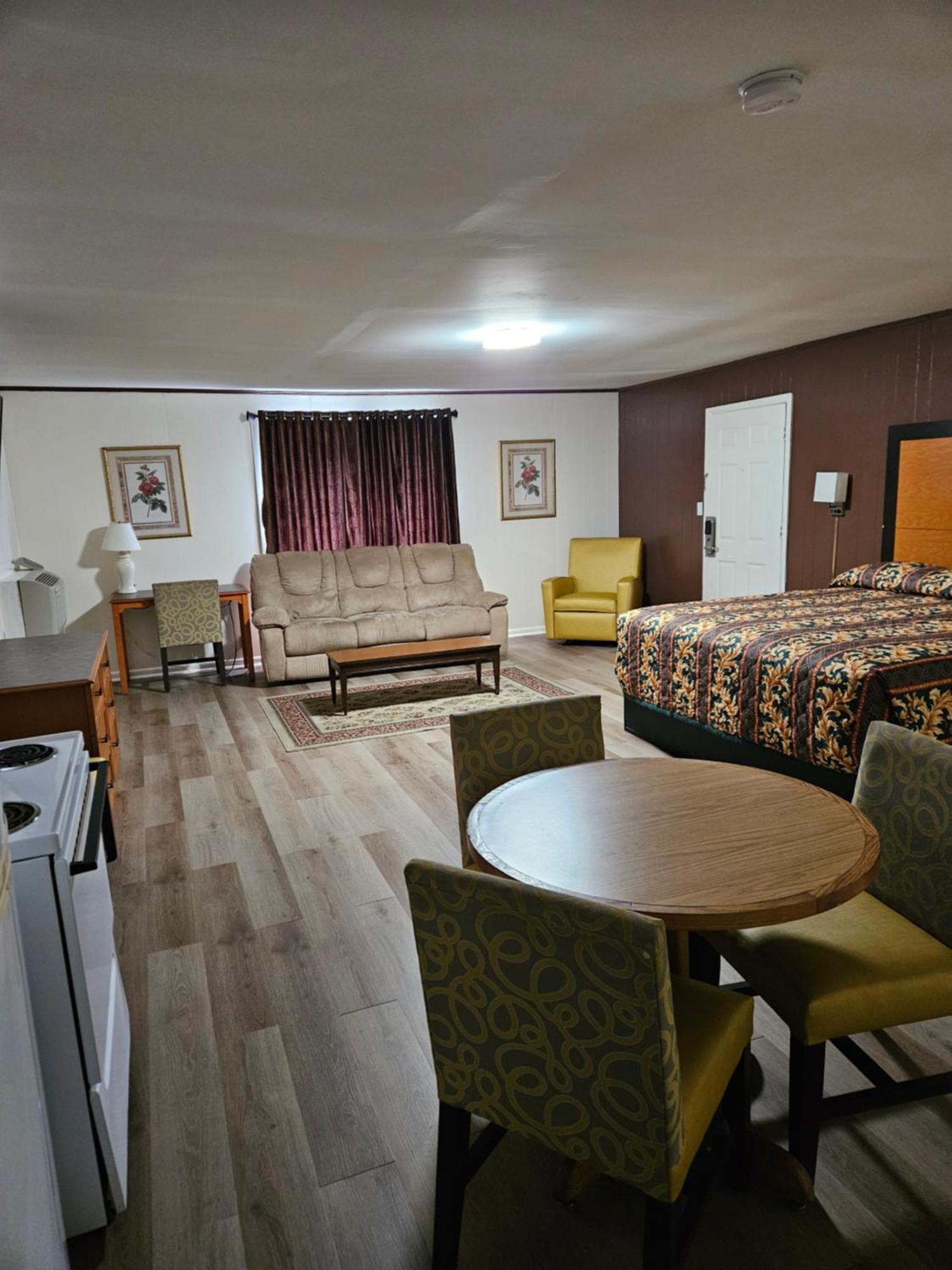 Traveler'S Inn Roanoke Екстер'єр фото